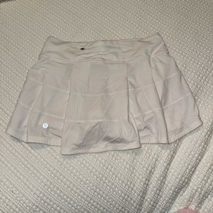 Lululemon Pace Rival Mid-Rise Skirt in White SIZE 4